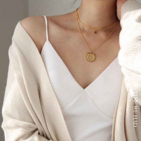 NEW 18K Gold Plated Vintage Coin Star Necklace - Picture 4 of 10